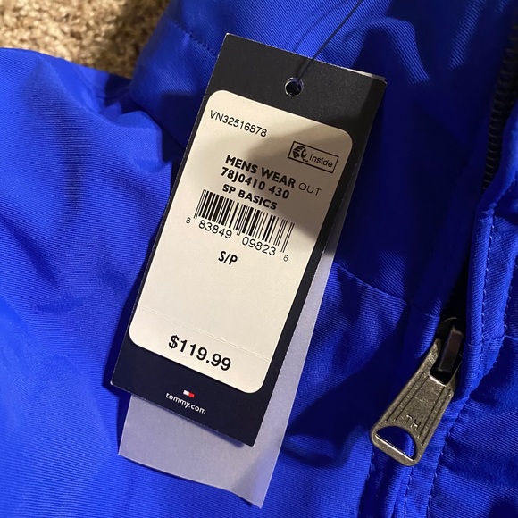 Hilfiger Wind Breaker - Picture 3 of 4